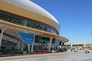 Casal detido por tráfico de estupefacientes no aeroporto de Faro