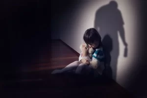 Amadora: Polícia Judiciária detém homem por abuso sexual de duas crianças