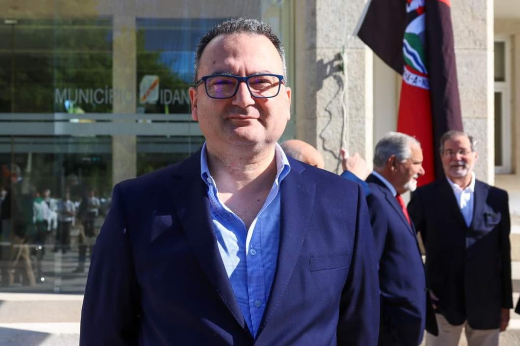 A (má) gestão da coisa pública: ainda sobre o caso de Cristina Rodrigues