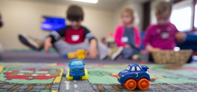 Governo Português enfrenta desafio com falta de vagas no pré-escolar: 12 mil crianças aguardam por um lugar