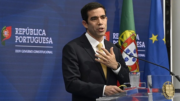Governo em campanha eleitoral avança com parcerias público-privadas em 5 hospitais
