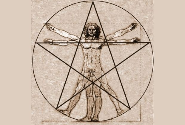 Ensinamentos Secretos e Eternos: Magia Cerimonial e Feitiçaria – A Arte de Tecer o Invisível