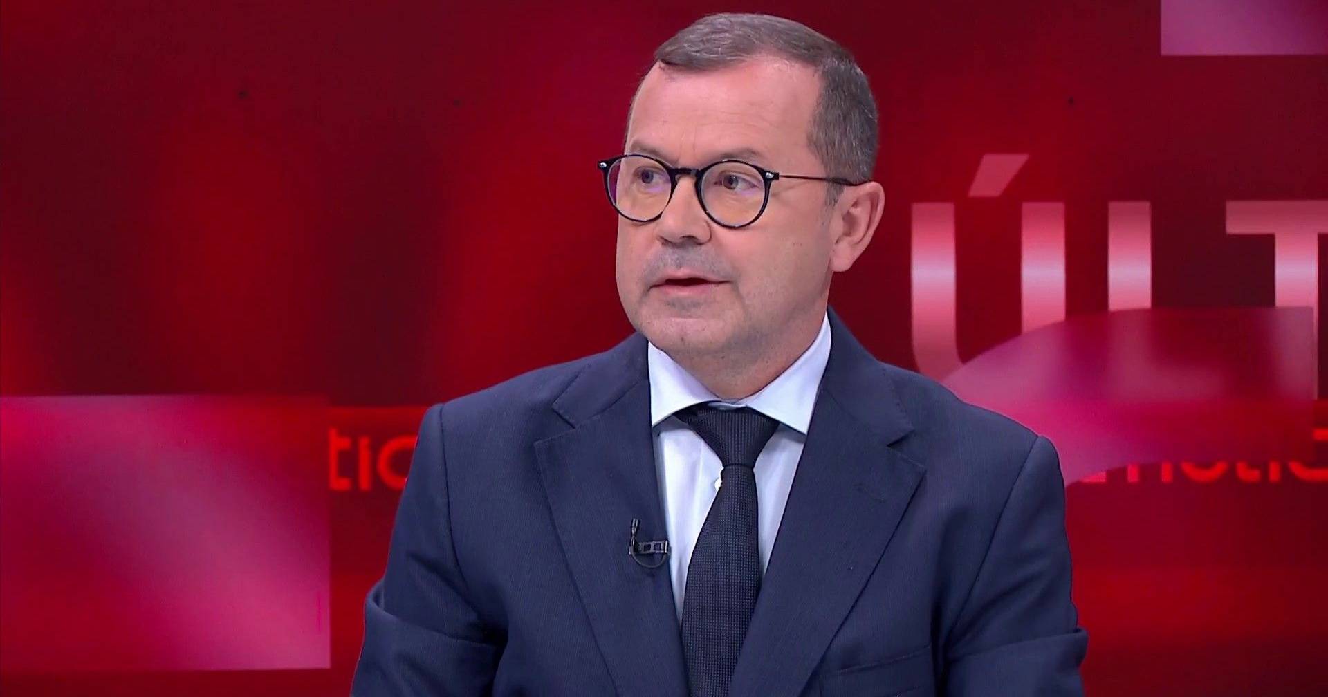 Governo admite descoordenação no combate aos fogos e convoca Conselho de Ministros extraordinário