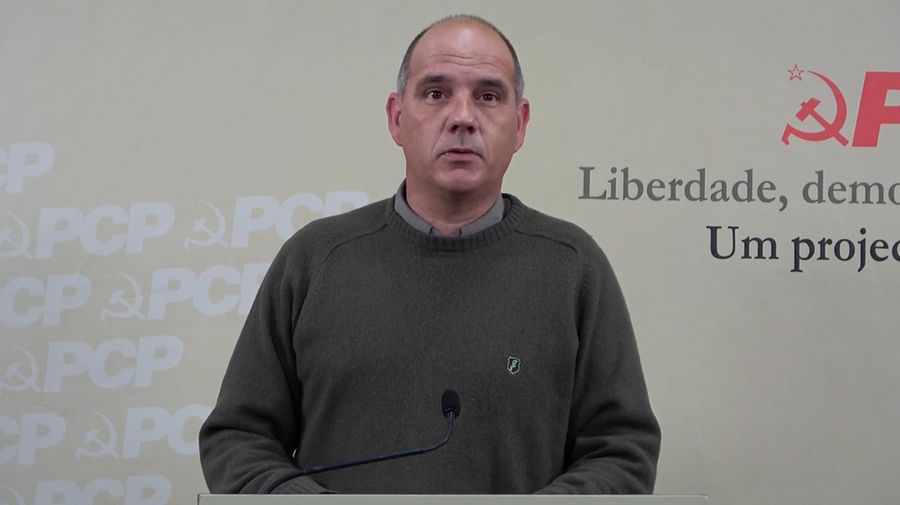 paulo-raimundo-foto-dr68518910defaultlarge_1024 PCP promete “combate sem abébias” ao Orçamento do Estado e acusa restantes partidos de se estarem “nas tintas para o país”